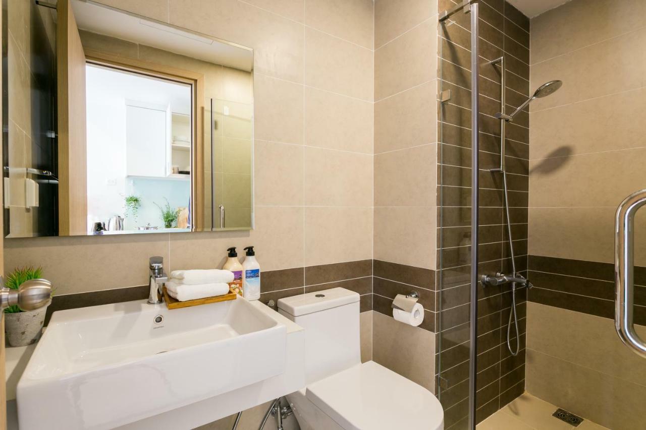 June Rivergate Luxury *