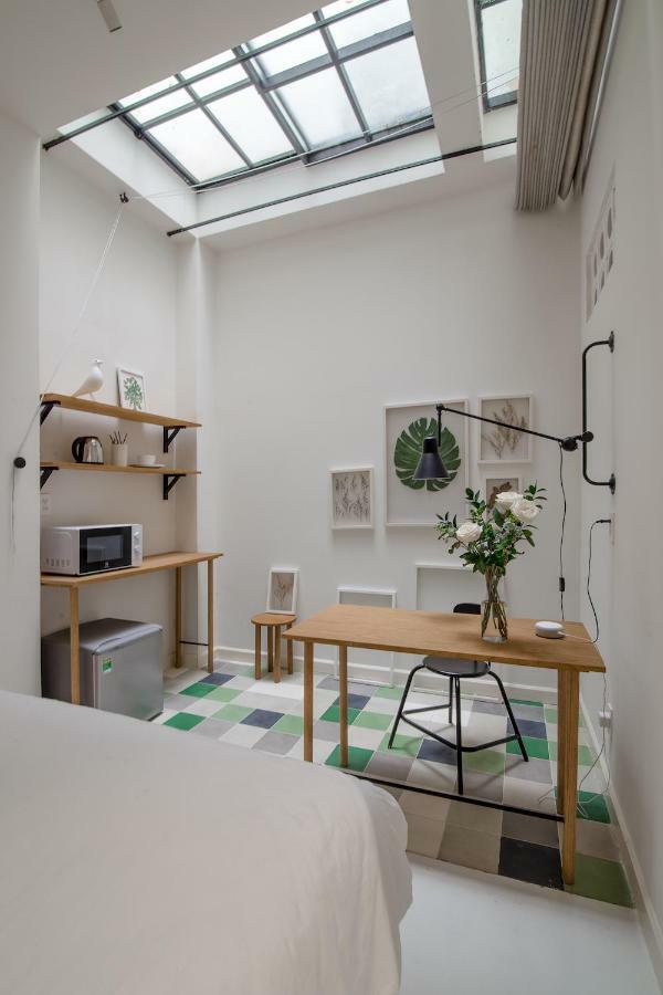 Botanist Lab Minihotel By Circadian