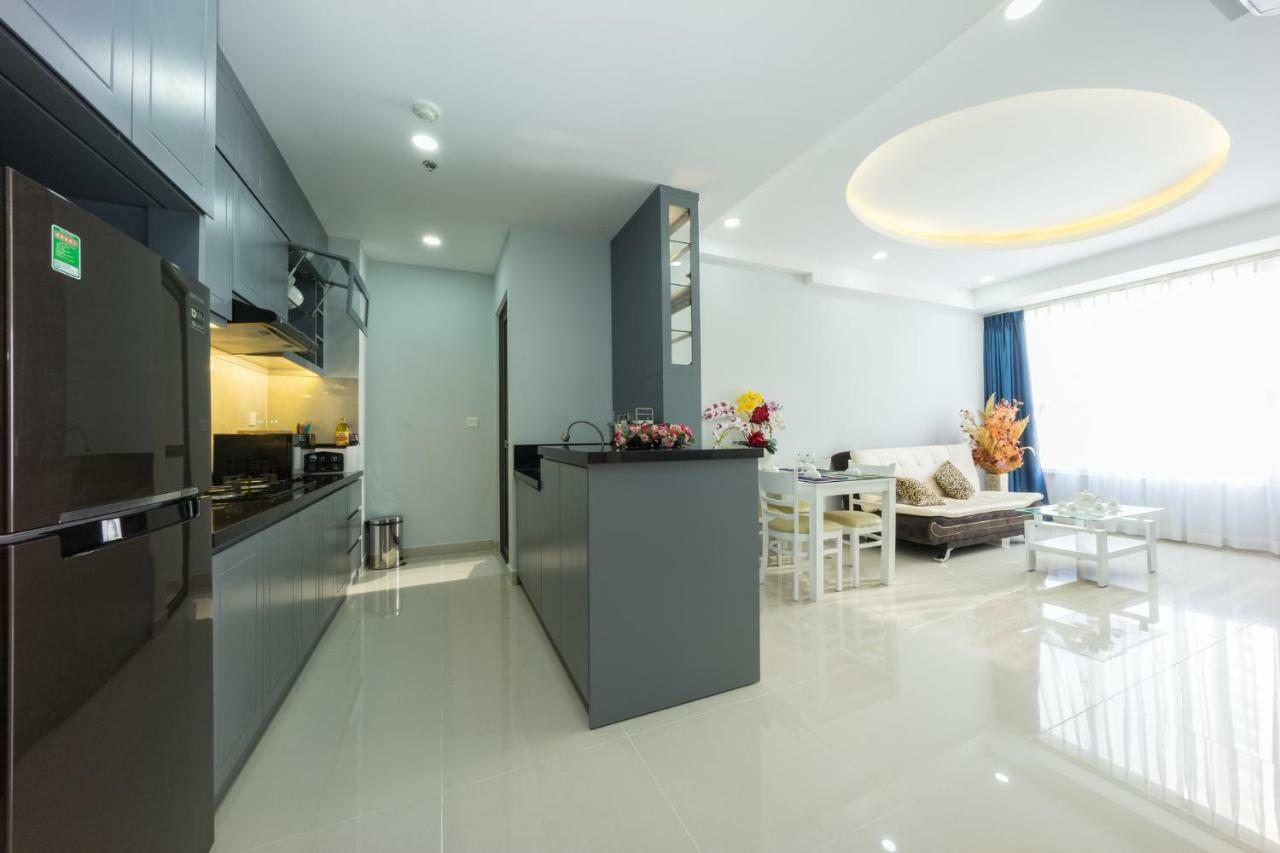 June Rivergate Luxury *