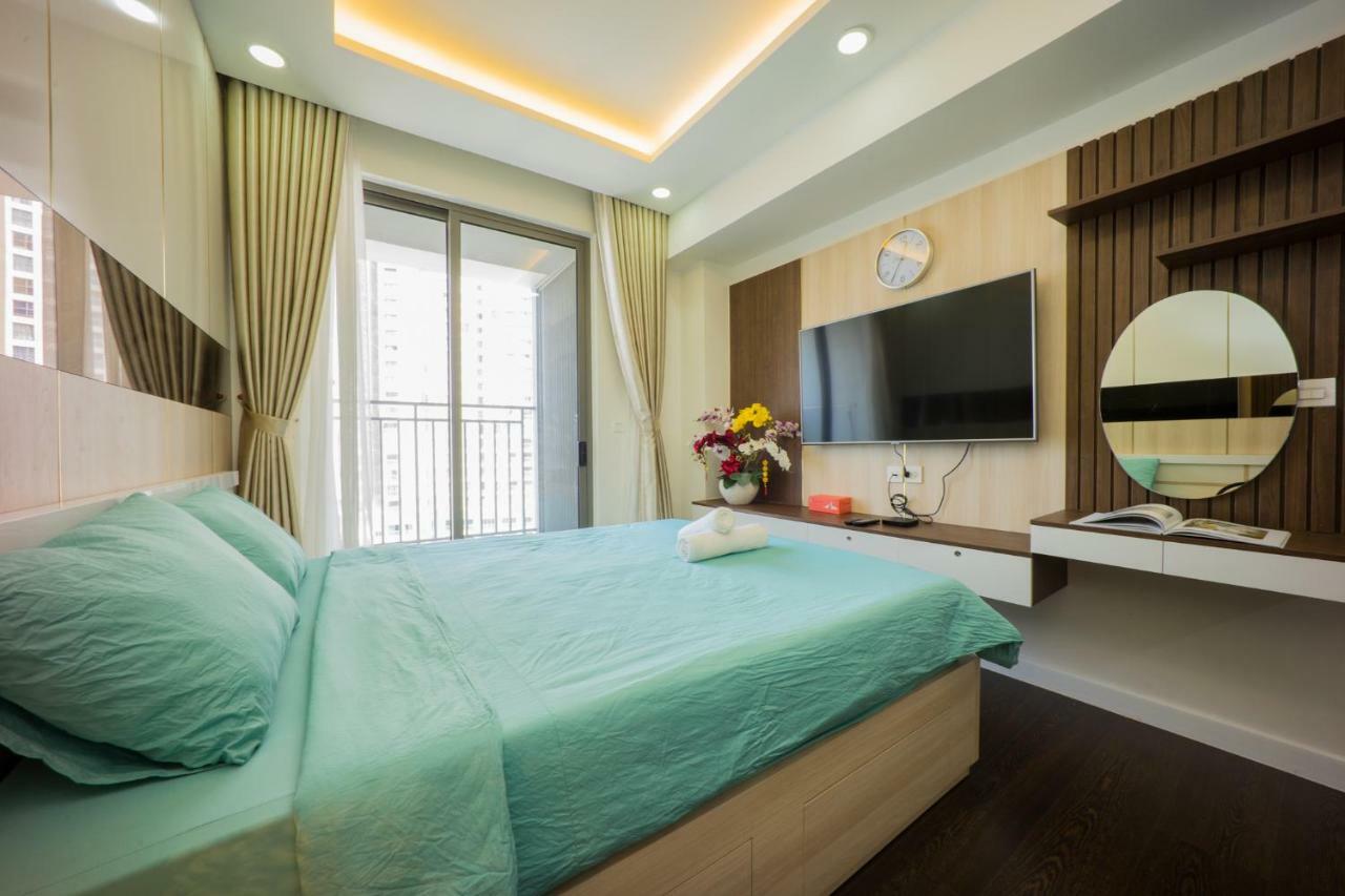 June Rivergate Luxury