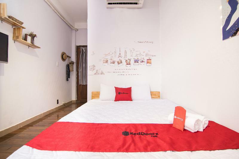 Reddoorz Near Bui Vien Walking Street 2 Hotel Ho Chi Minh City
