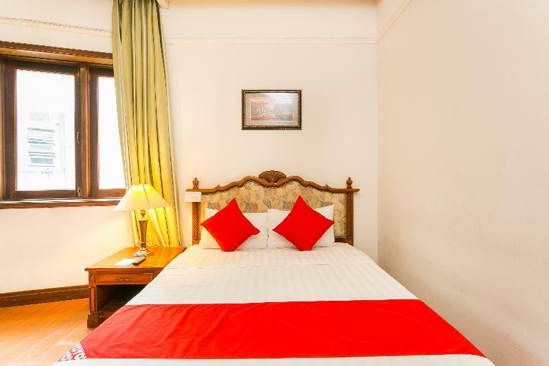 Riverside Saigon 3*