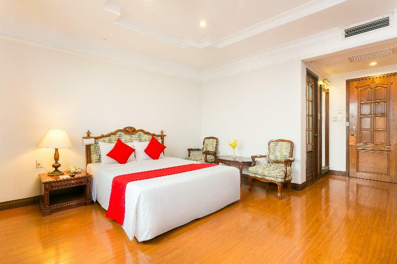 Hotel Riverside Saigon 3*