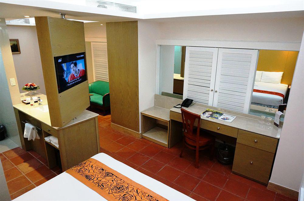 Hotel Empress 3*