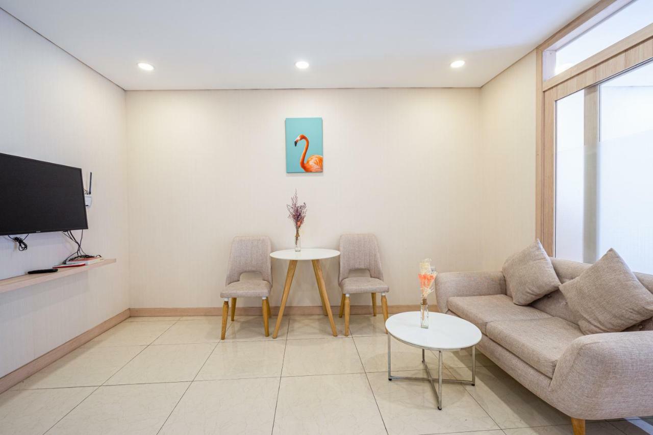 Express By M Village Nguyen Binh Khiem 3*