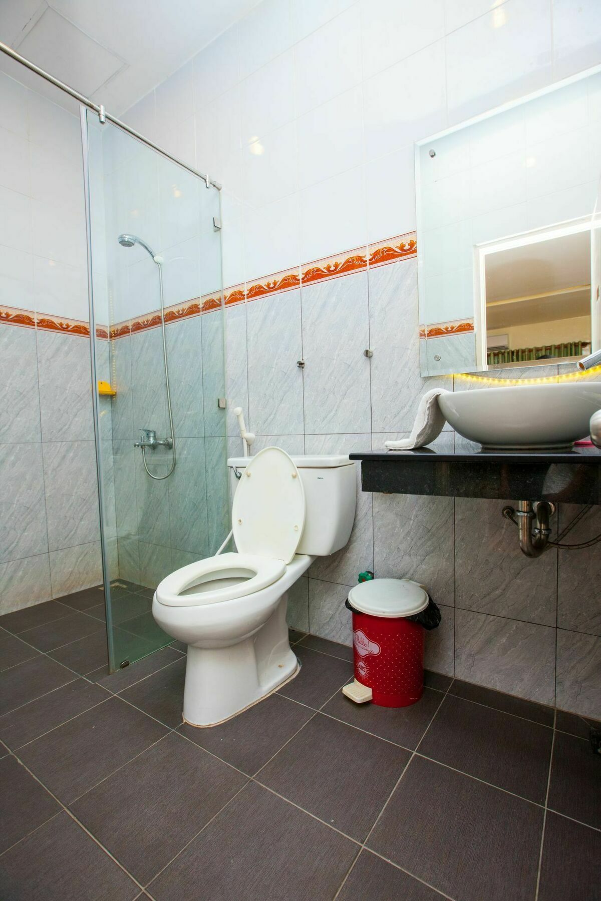 Hotel Saigon Crystal 2*
