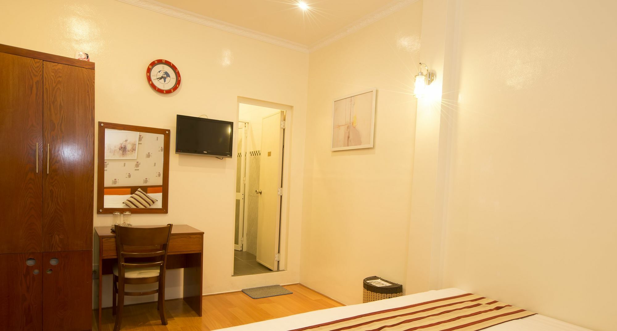 Saigon Crystal Hotel 2*