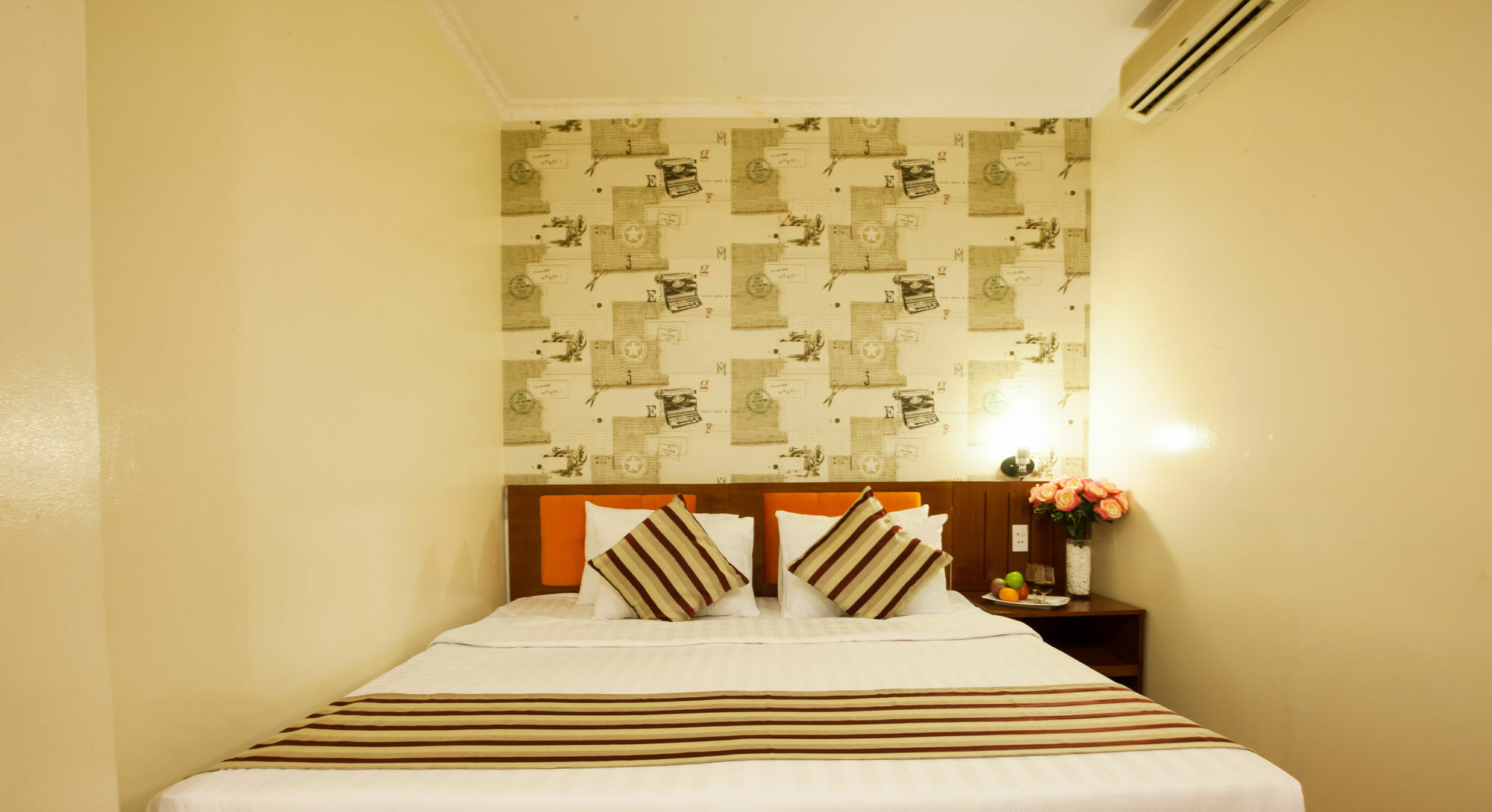 Saigon Crystal Hotel 2*
