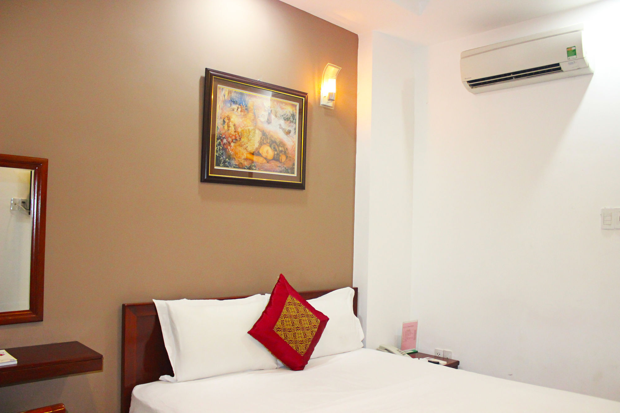 Hotel Mi Linh Ho Chi Minh City