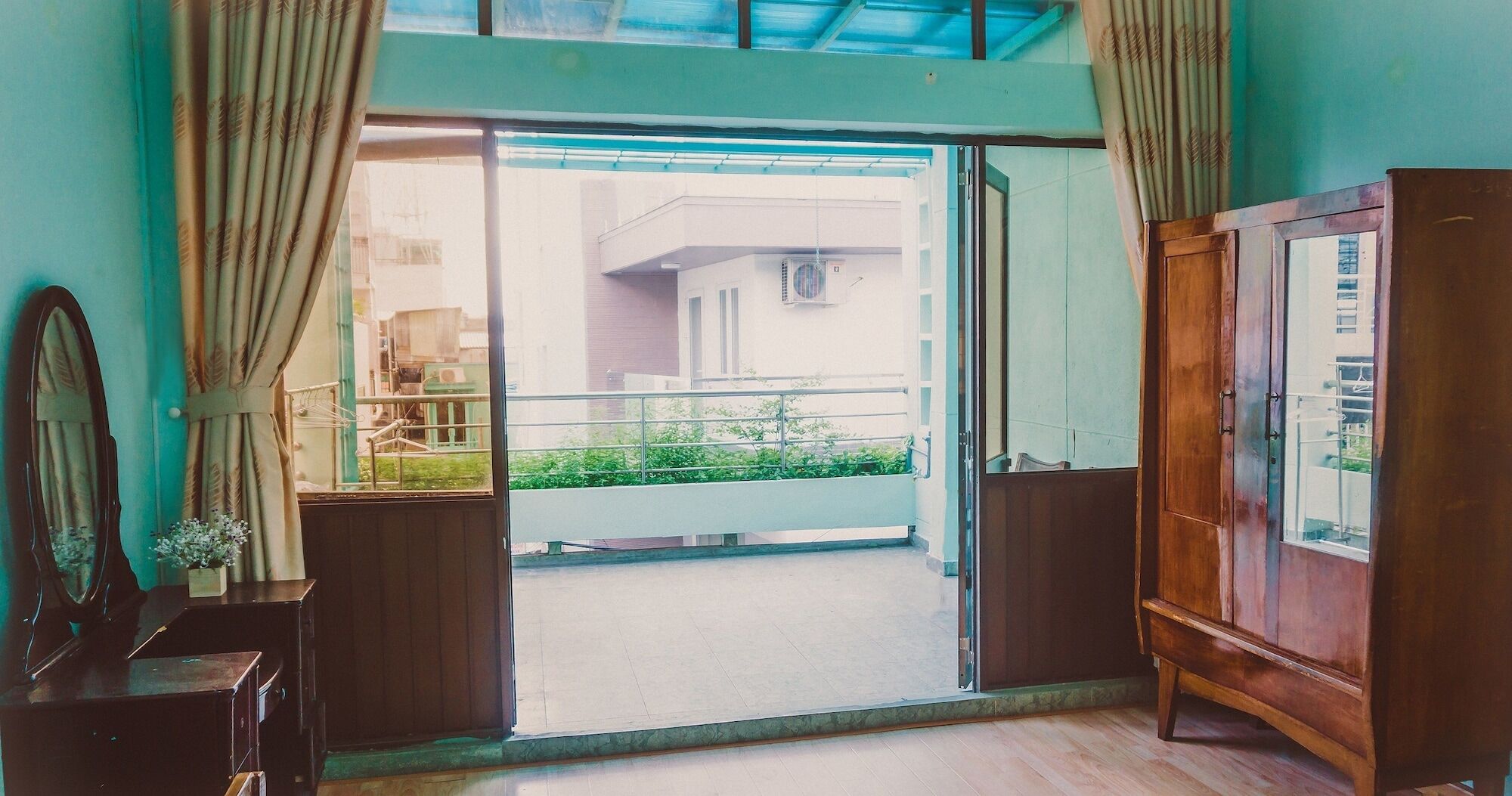 Sunny's House 3*