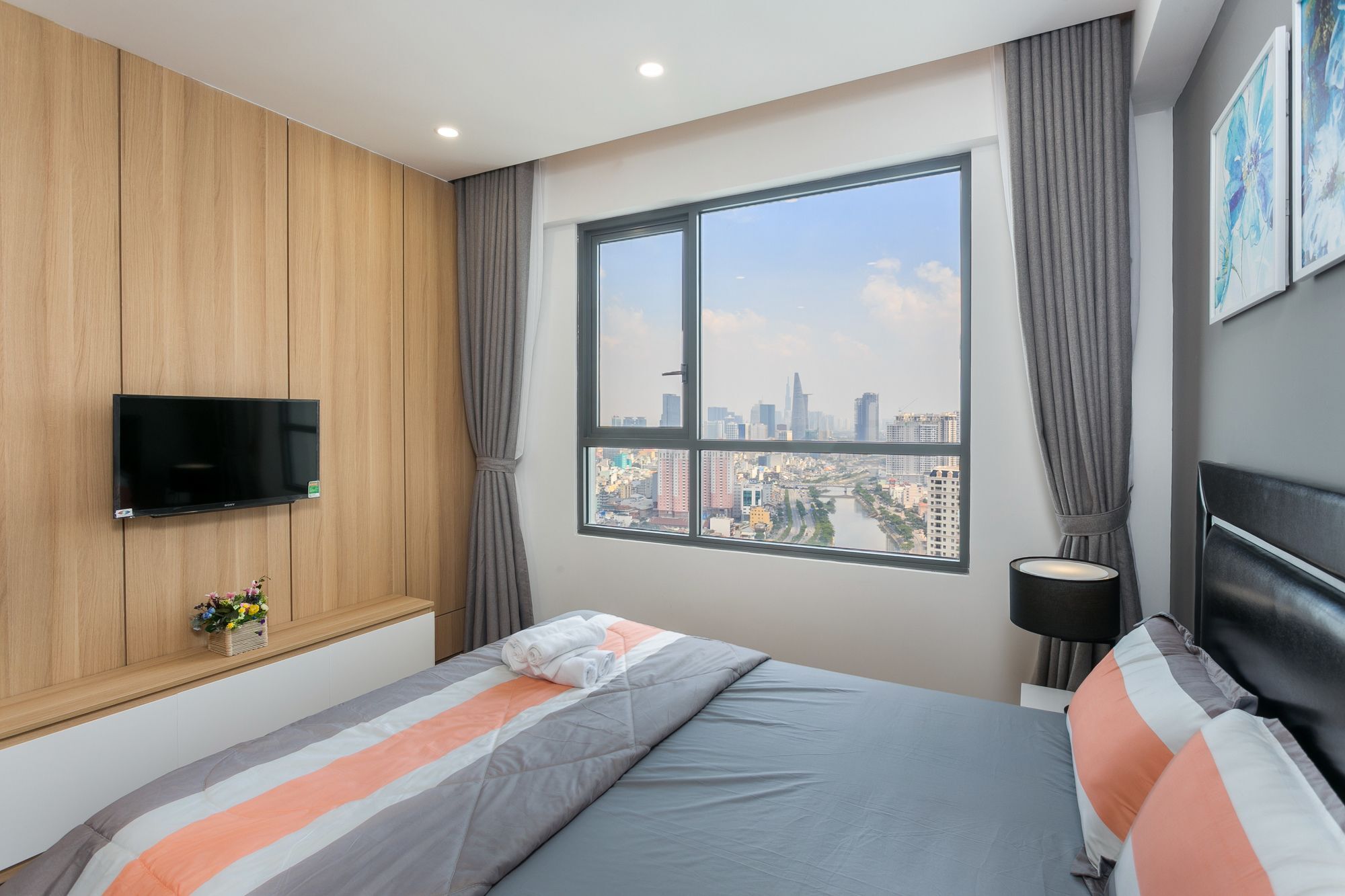 Saigon The Gold View * Ho Chi Minh City