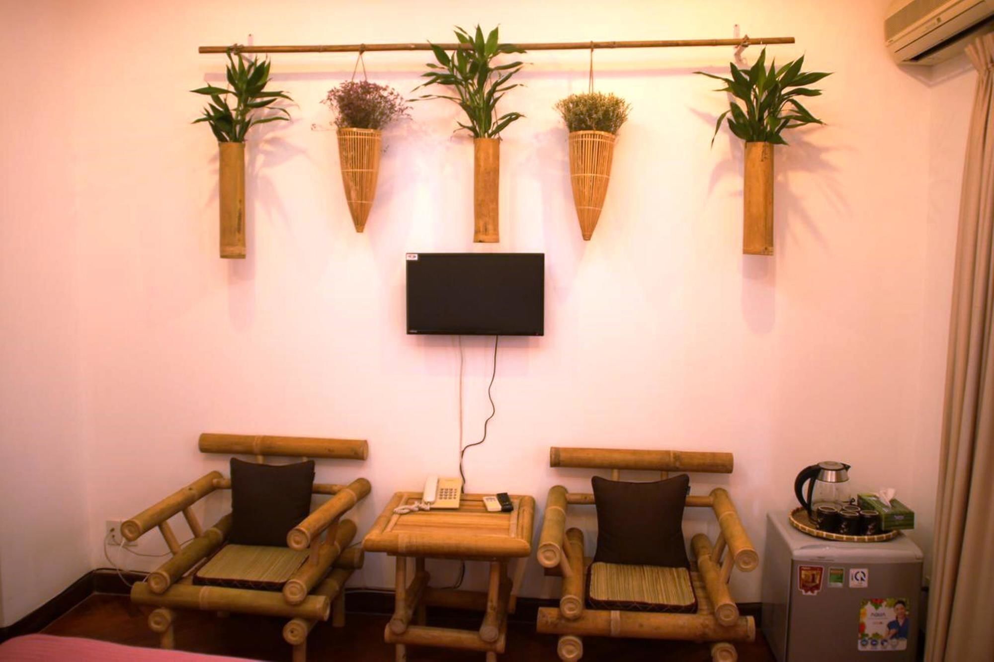 Hotel Nguyen Shack Saigon - Little Museum 2*