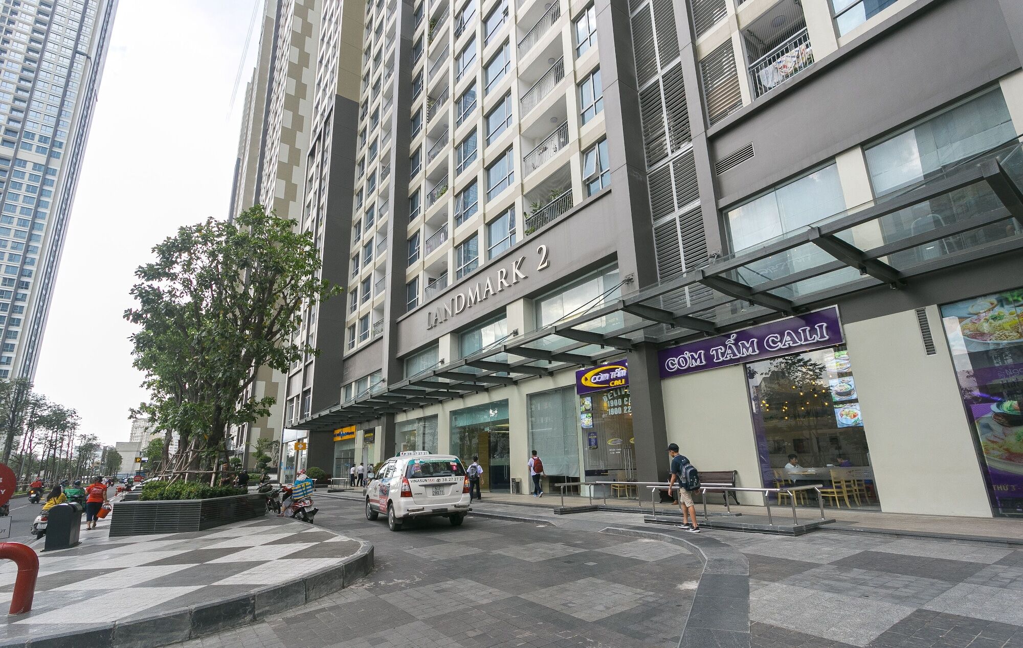 New 3brs Vinhomes Park Apartment *