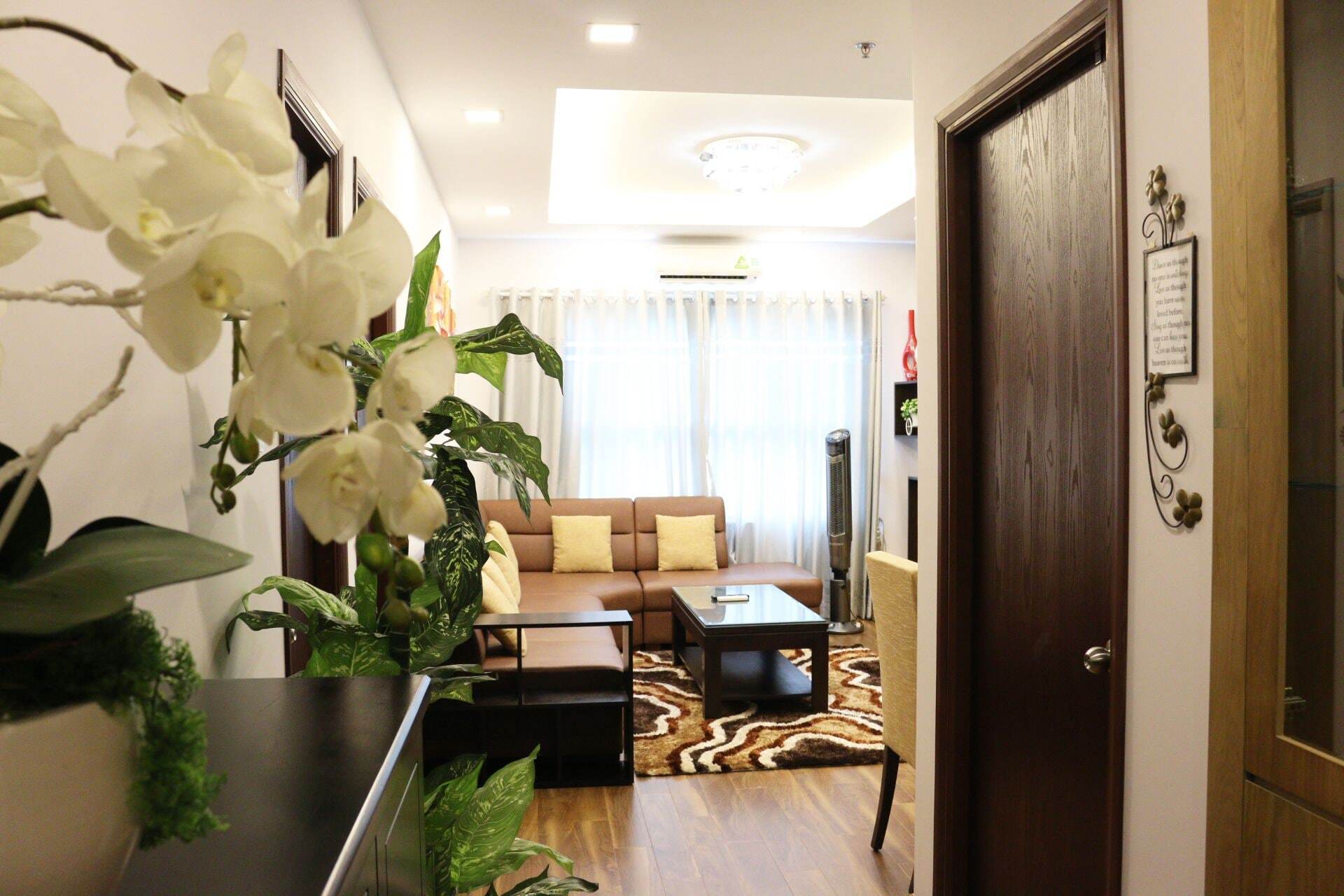 Beautiful Domain 2 Bedrooms Apartment *
