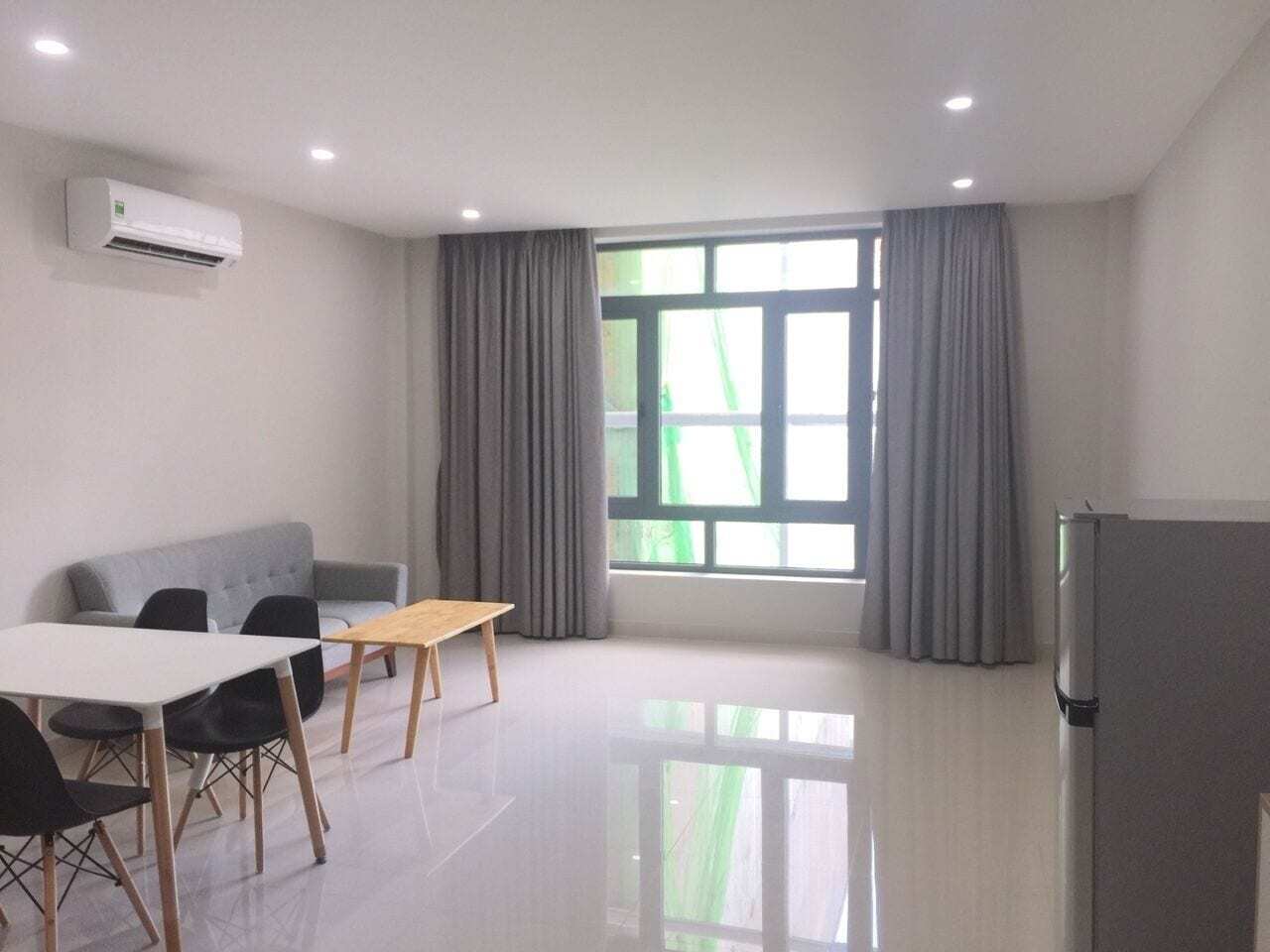 Airanc 601 Airport And Cars Ho Chi Minh City