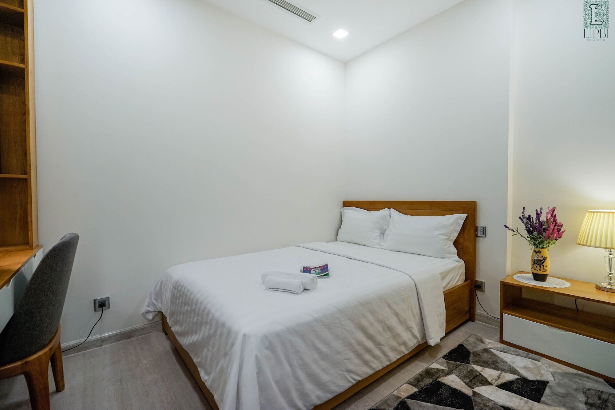 Lipbi Home-central Luxury