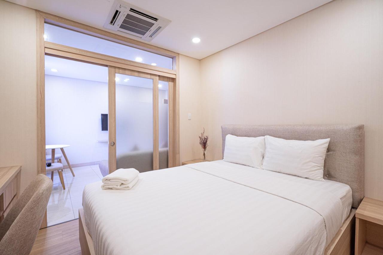 Luxy Park & - Notre Dame Aparthotel