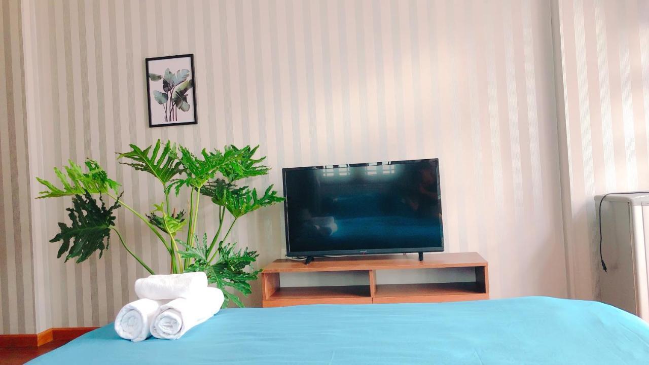 The Messy Guest house 3*