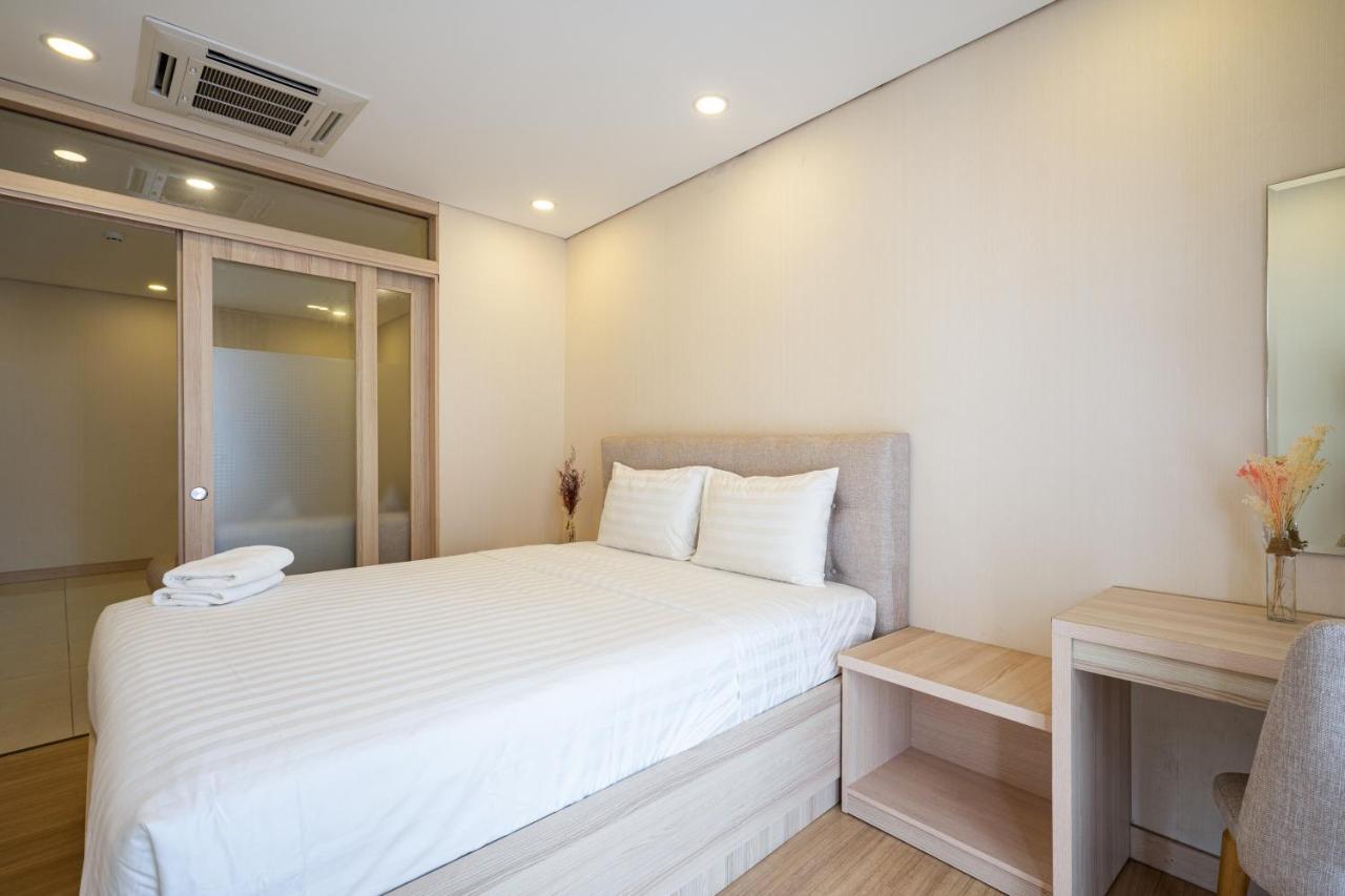 Luxy Park & - Notre Dame Ho Chi Minh City