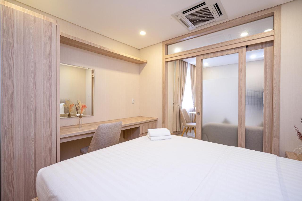 Aparthotel Luxy Park & - Notre Dame