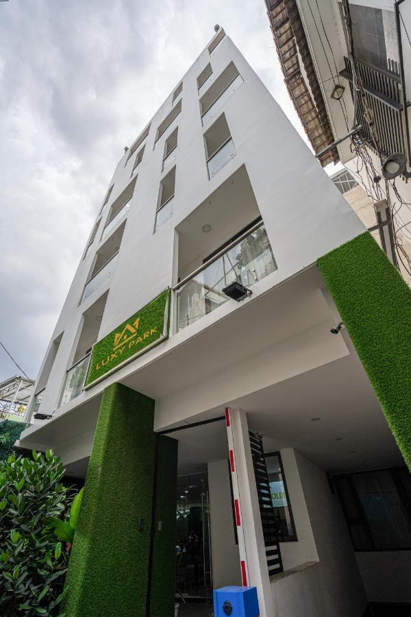Luxy Park & - Notre Dame Ho Chi Minh City