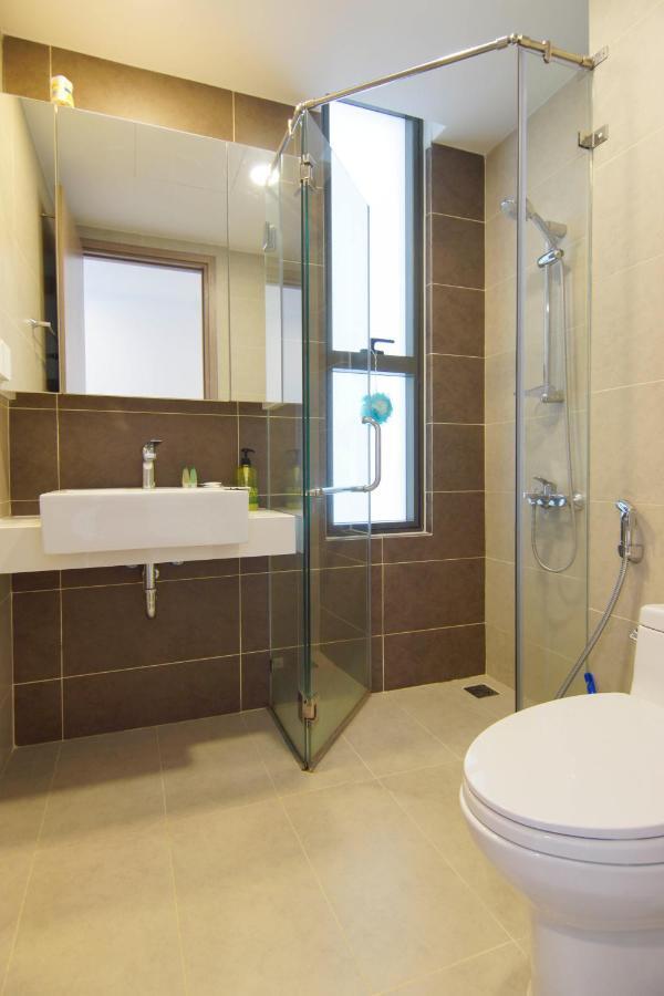 Apartment Icon 56 - Free Rooftop Pool Gym 6 Near Ben Thanh Market Ho Chi Minh City