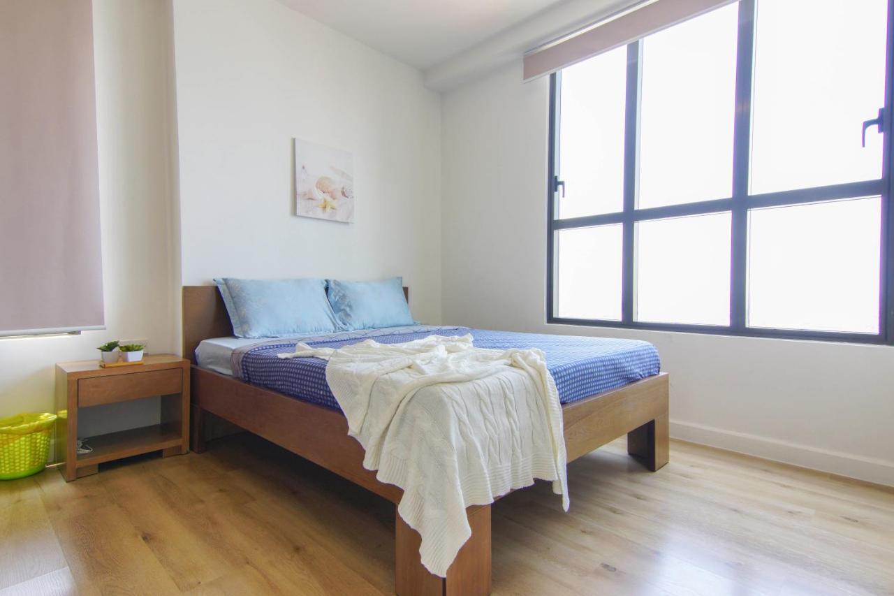 Apartment Icon 56 - Free Rooftop Pool Gym 6 Near Ben Thanh Market Ho Chi Minh City