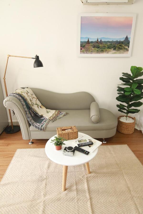 Jolie - 5b Pho Quang - Sky Center Apartment Ho Chi Minh City