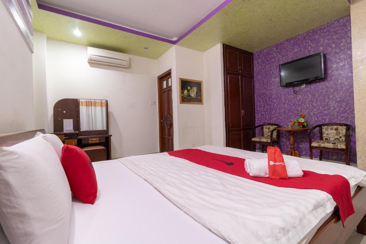 Reddoorz Near Tan Huong Market 2 2*