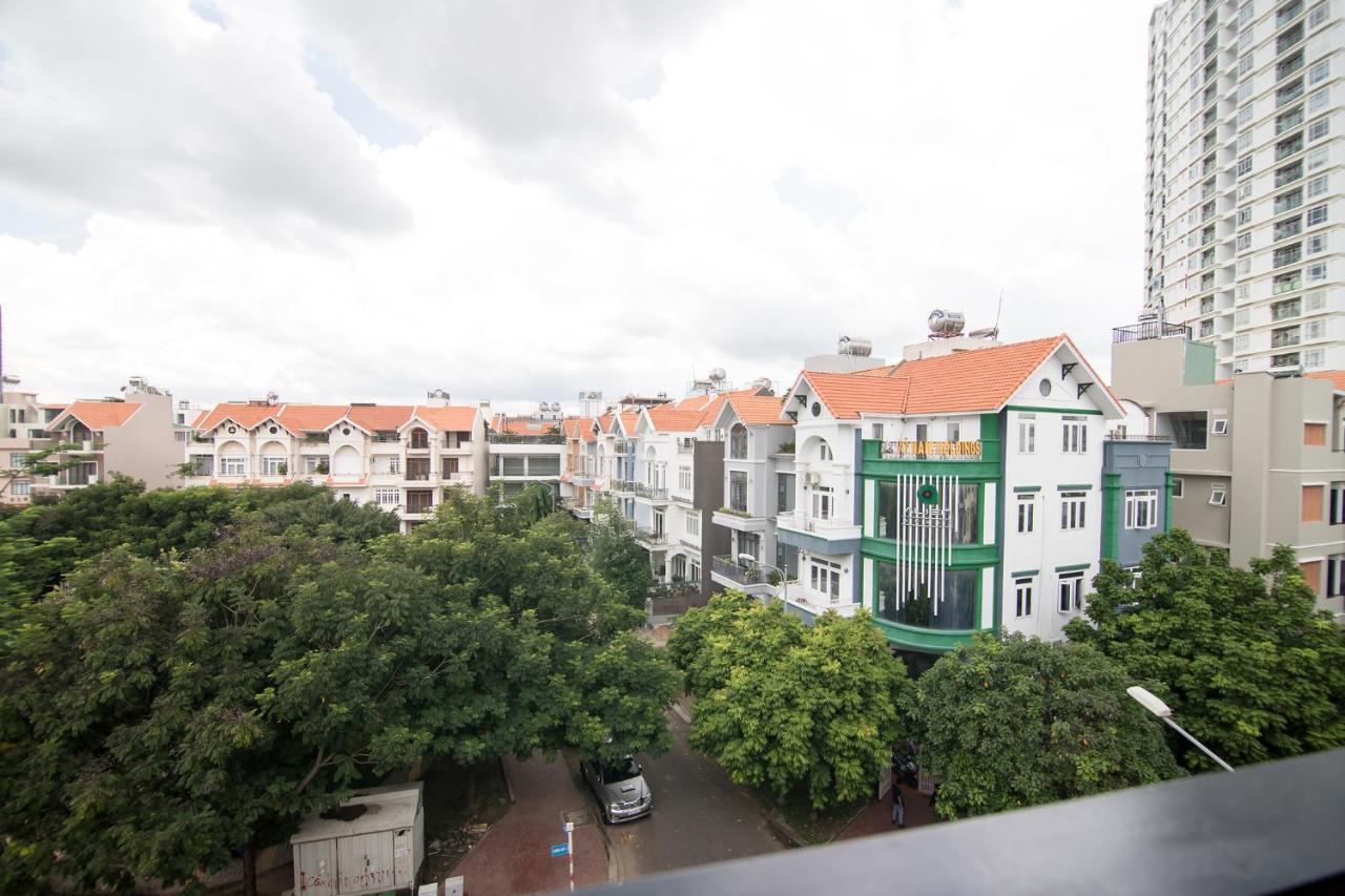 Bin Bin 7 - Near Ton Duc Thang
