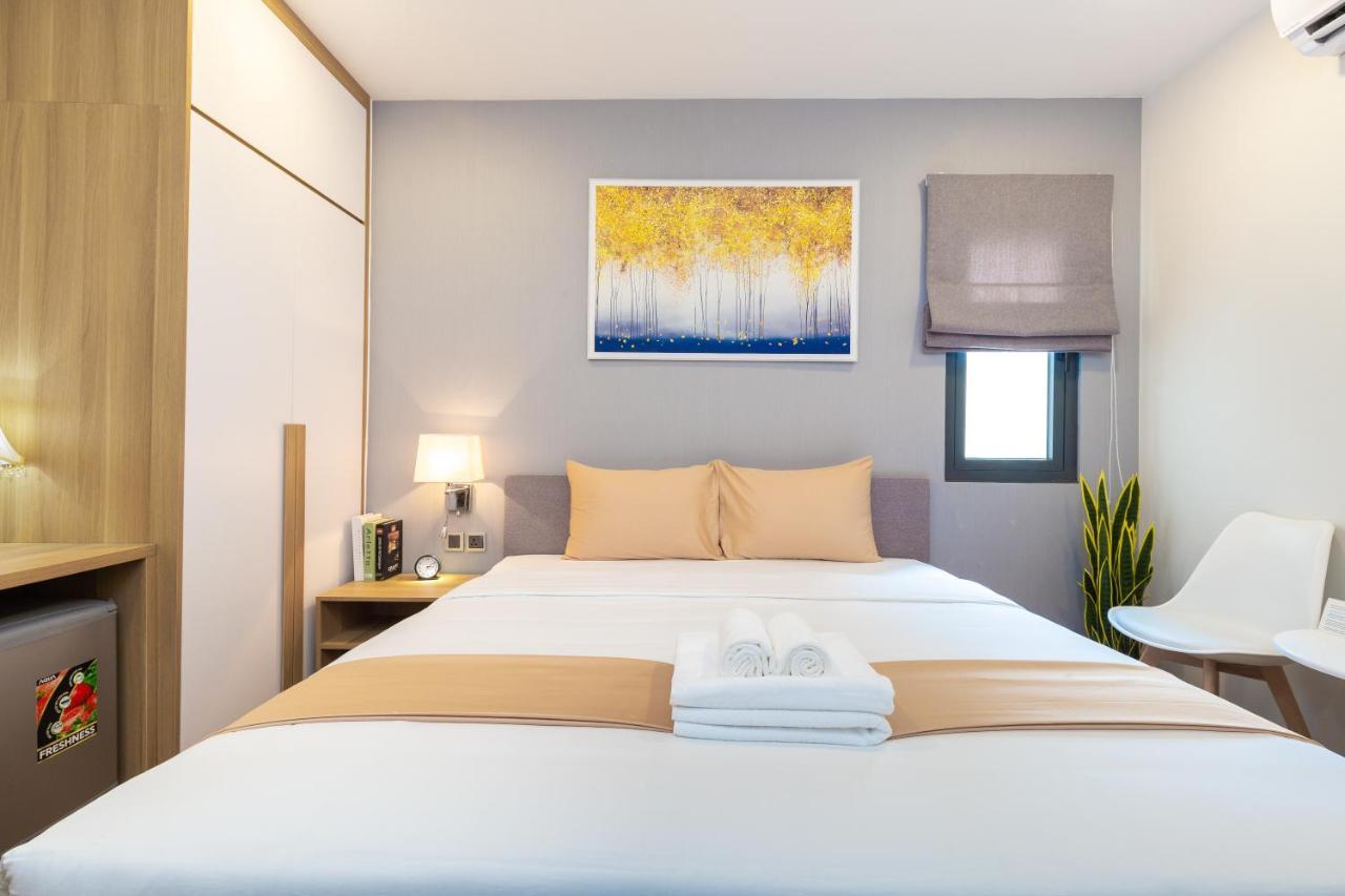 Hotel Cozrum Lux Ho Chi Minh City