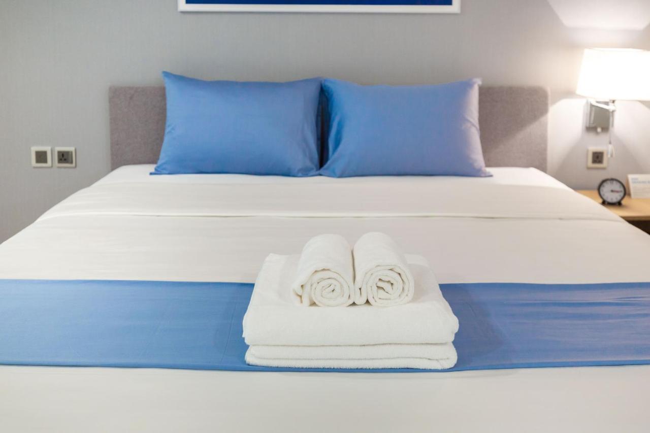 Cozrum Lux 3* Ho Chi Minh City