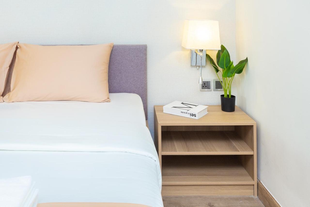 Hotel Cozrum Lux Ho Chi Minh City