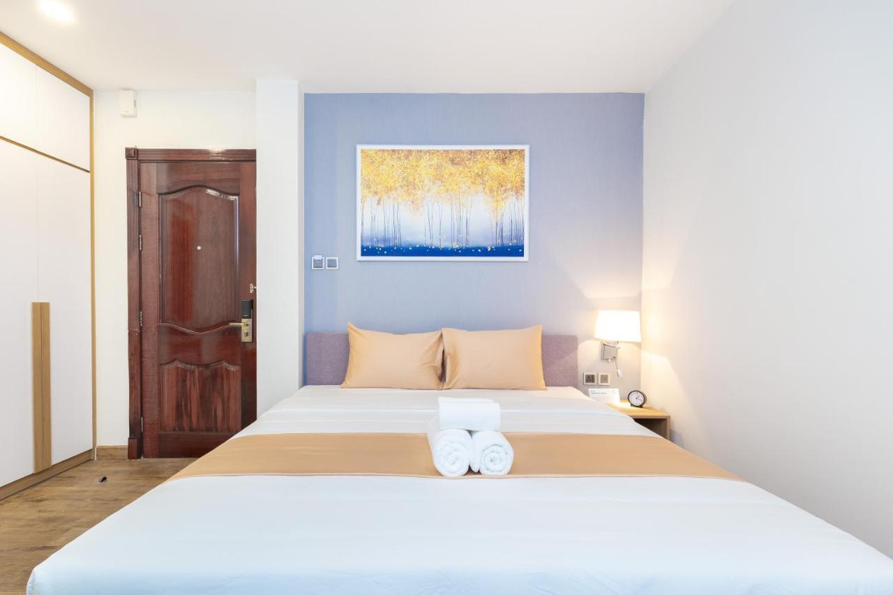 Cozrum Lux 3* Ho Chi Minh City