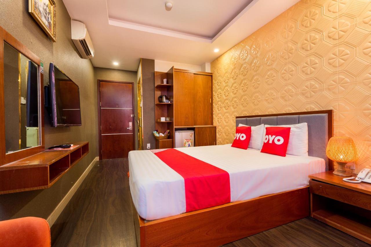 Oyo 1108 Iboss Hotel