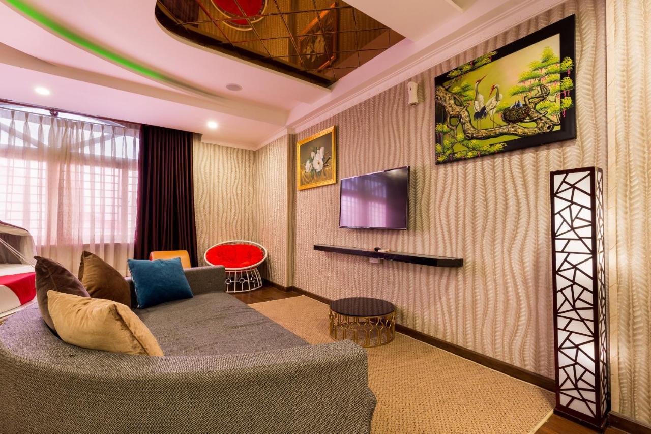 Oyo 1108 Iboss Hotel Bandar Ho Chi Minh