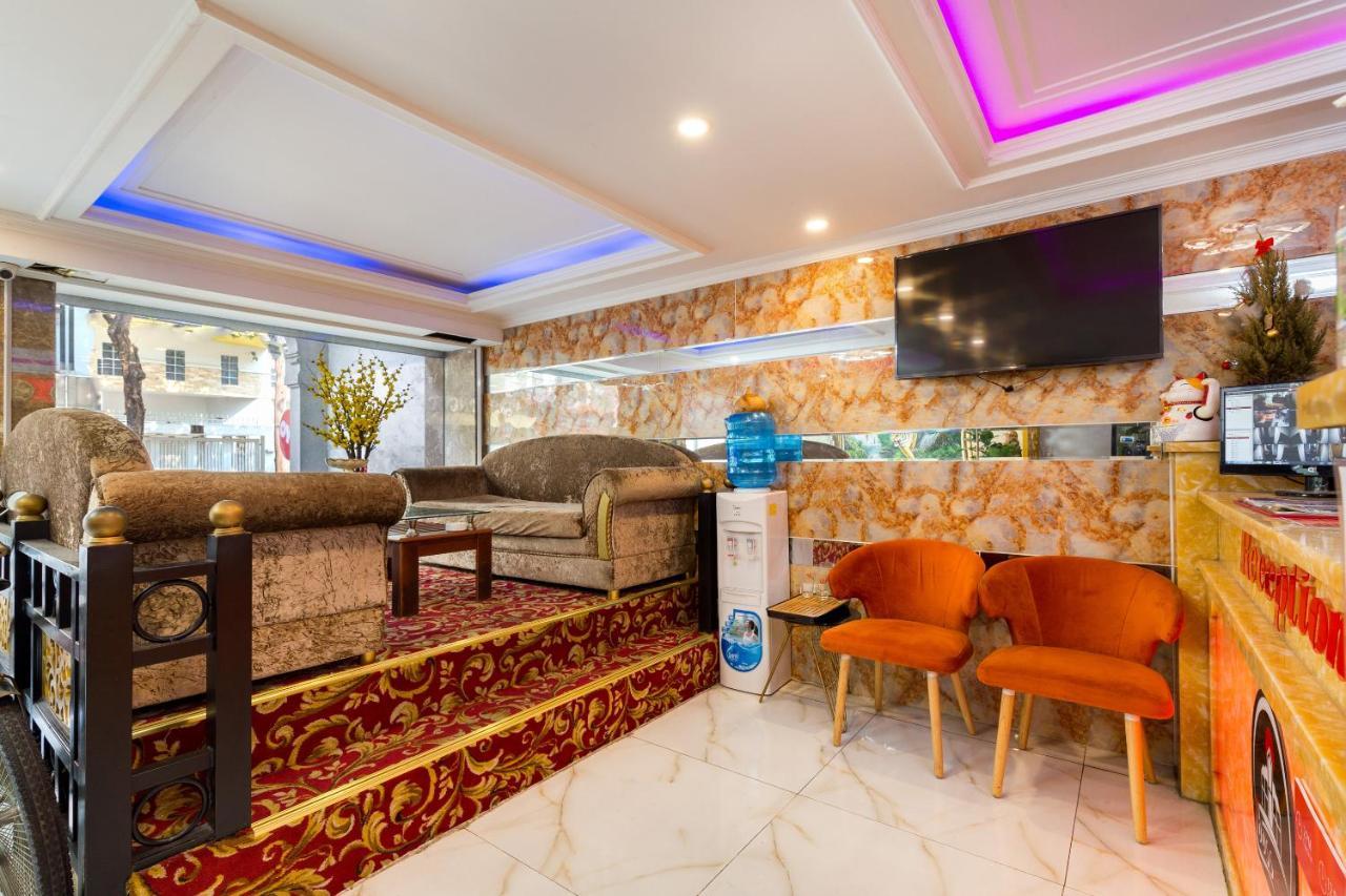 Hotel Oyo 1108 Iboss 2*