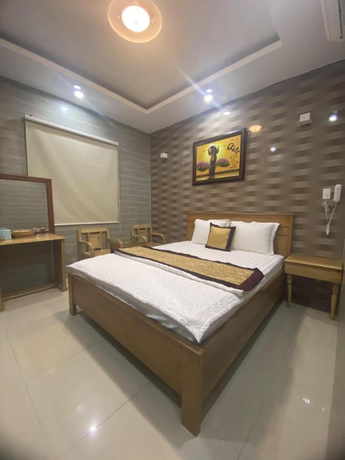 Hoang Quan Love hotel Ho Chi Minh City