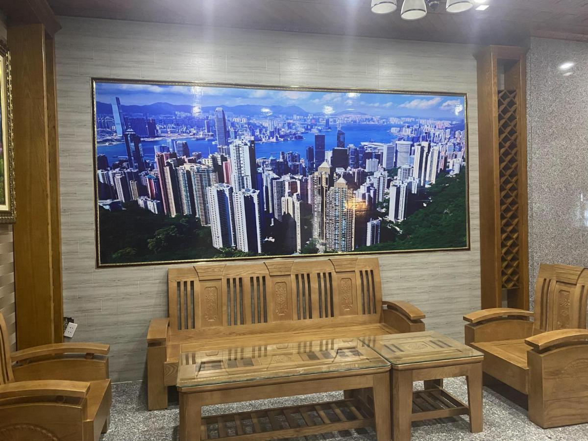 Hoang Quan Love hotel