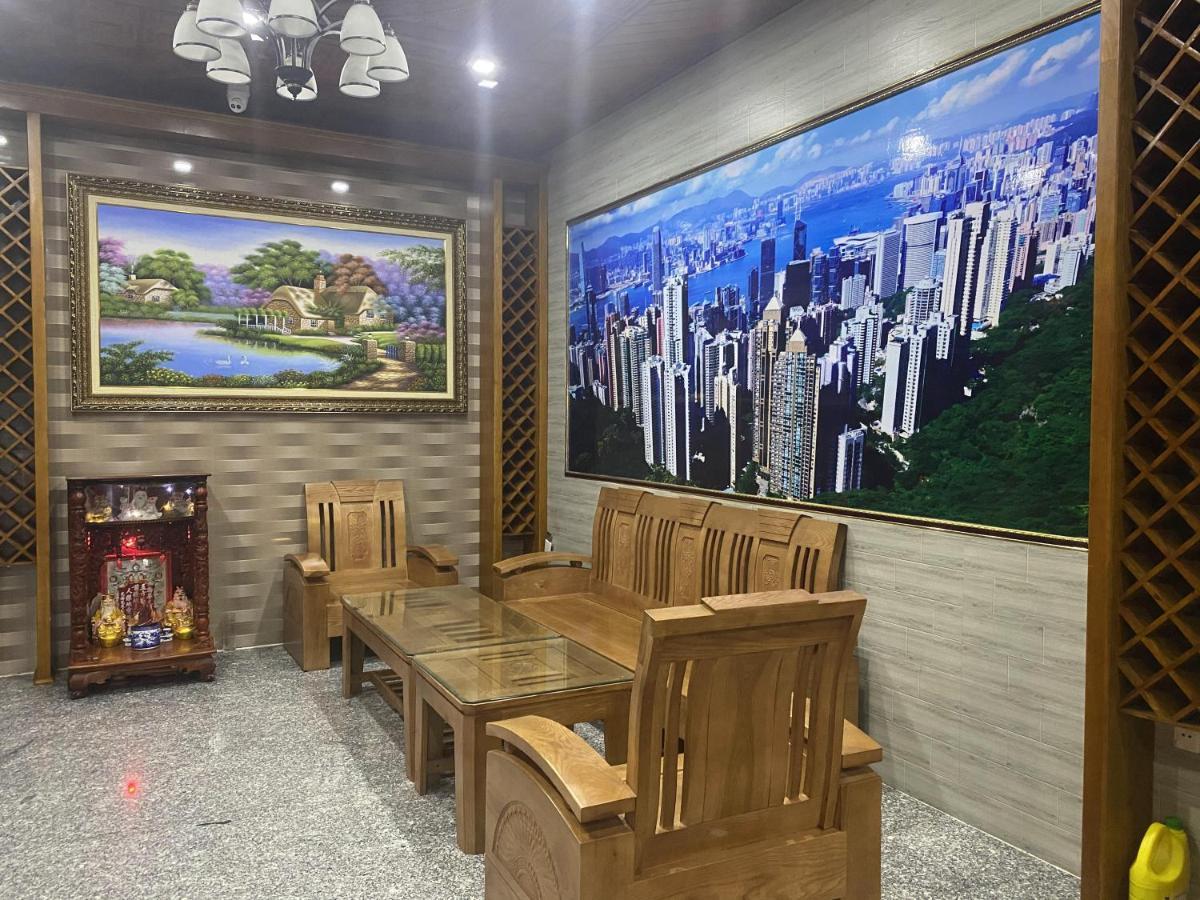 Hoang Quan Love hotel *
