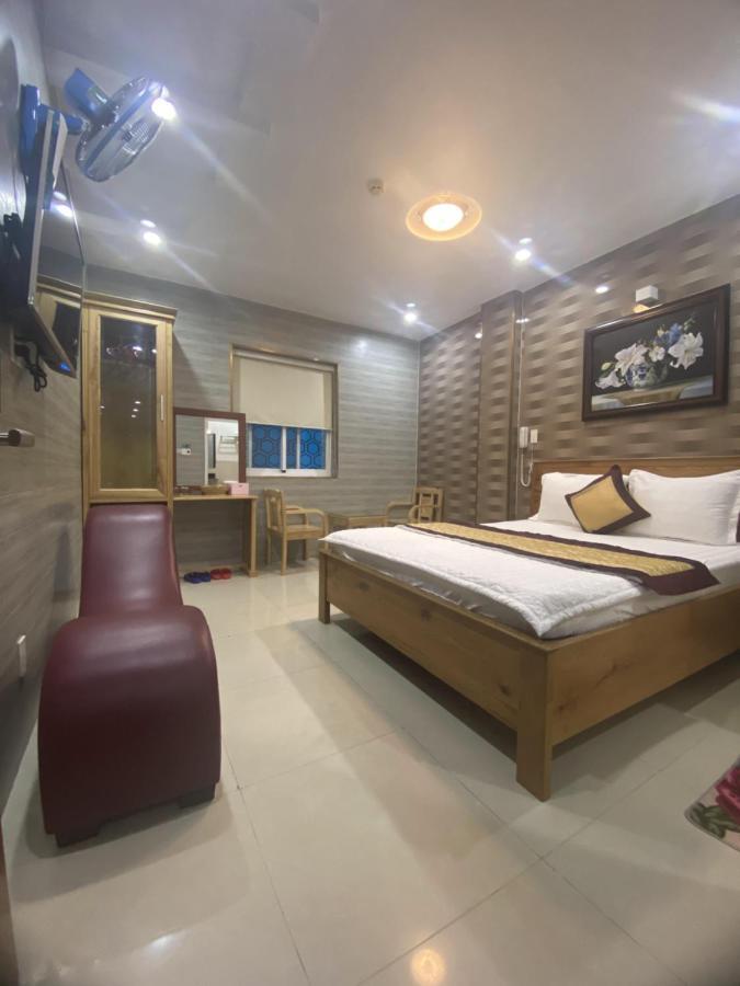 Hoang Quan Love hotel *