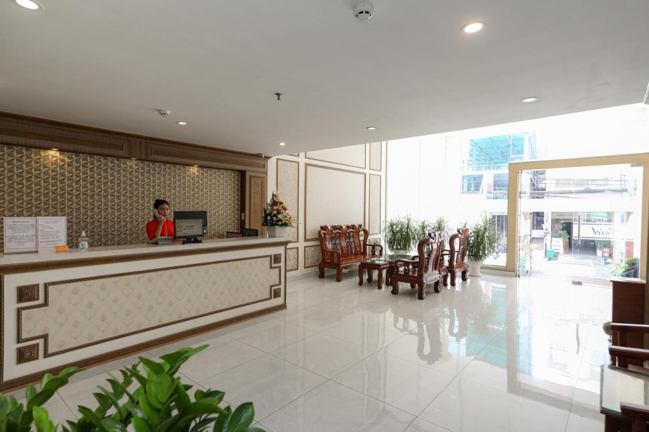 Minh Hoang Hotel 2*