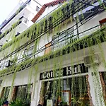 Khách sạn Leaf Signature - La Group