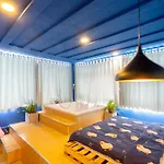 La Hotel