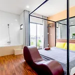 La Hotel