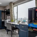Cozrum Lux - The Arrivals Hotel