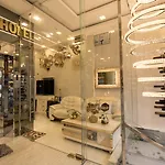 Reddoorz Plus Near Ben Thanh Market