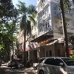 Paragon Hotel