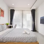Luxury Studio-Millennium-Hana Apart