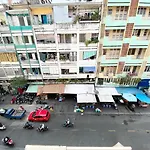 Home Away Do Quang Dau- Homestay, City Center, D1